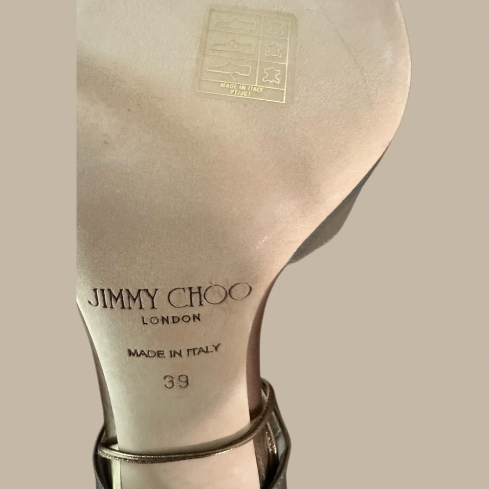 Jimmy Choo fabulous shoes. These are gorgeous.